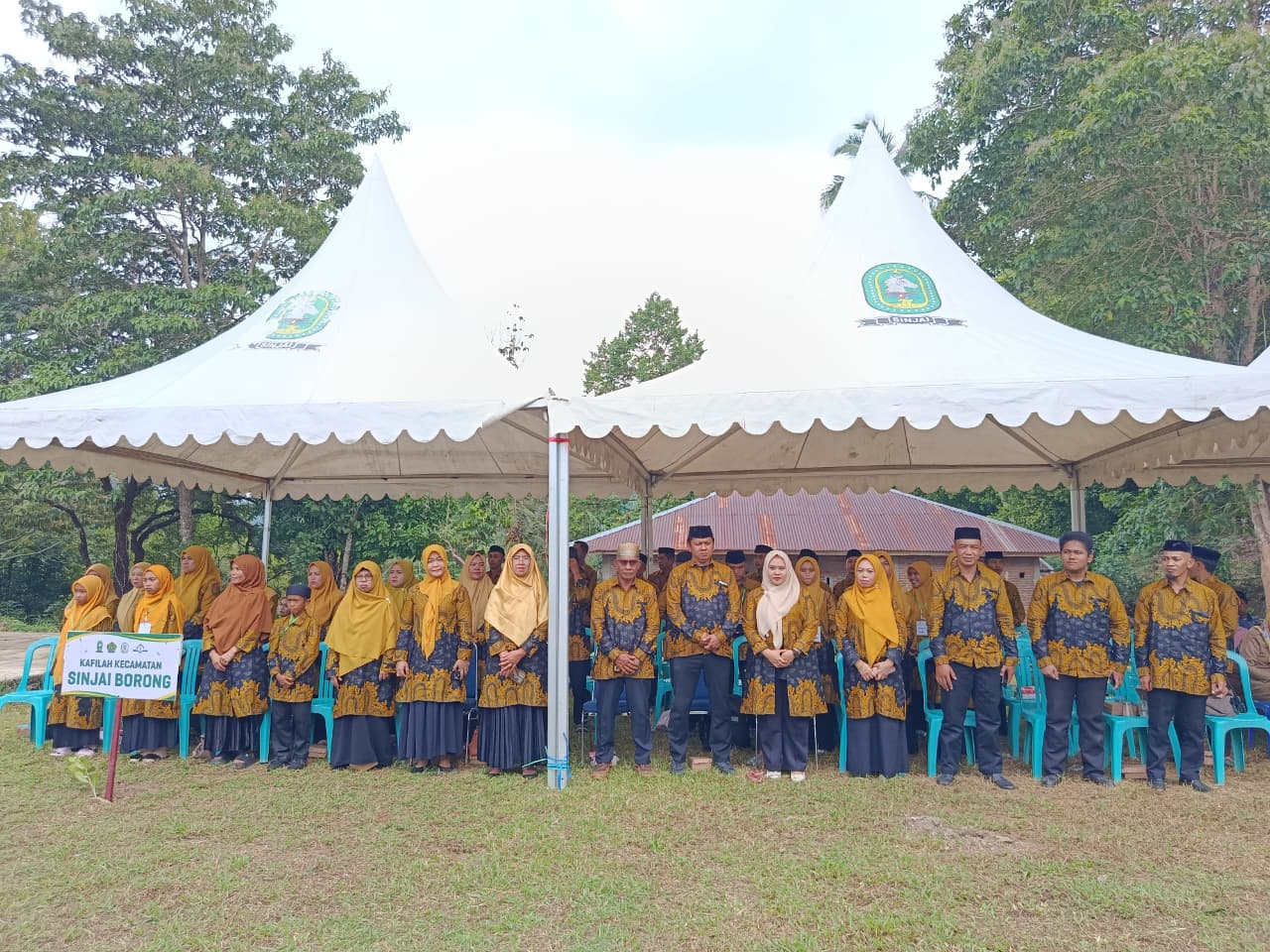 Rombongan Kecamatan Sinjai Borong pada Pembukaan MTQ tingkat Kabupaten ke-44