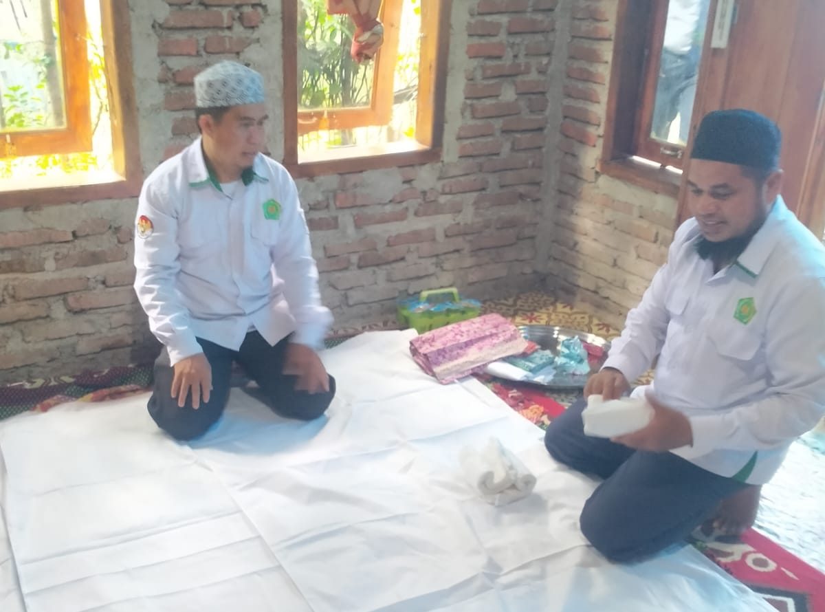 Penyuluh dan Staf KUA Sinjai Utara beri bimbingan penyelenggaraan jenazah