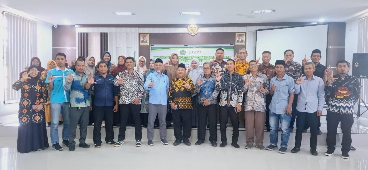 Kakankemenag dan Kasi Perpustakaan Daerah Kab. Luwu Bawakan Materi pada Pembinaan dan Pendataan Pustaka Keagamaan islam