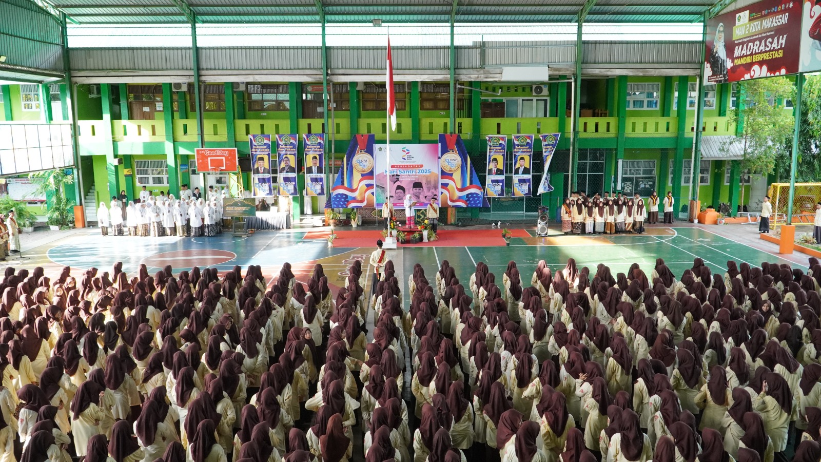 MAN 2 Kota Makassar Gelar Upacara Peringatan Hari Santri Nasional 2025