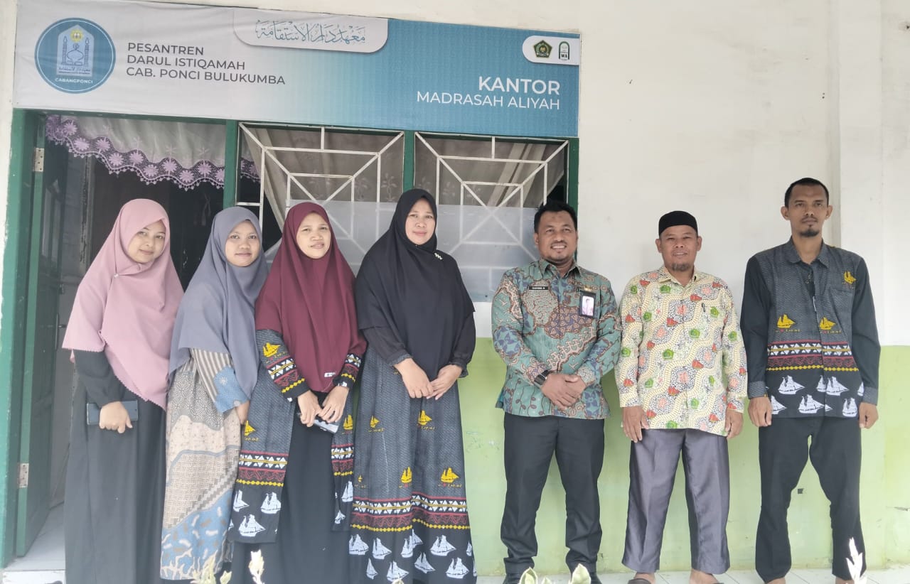 Suasana persiapan Supervisi Guru MAS Darul Istiqamah