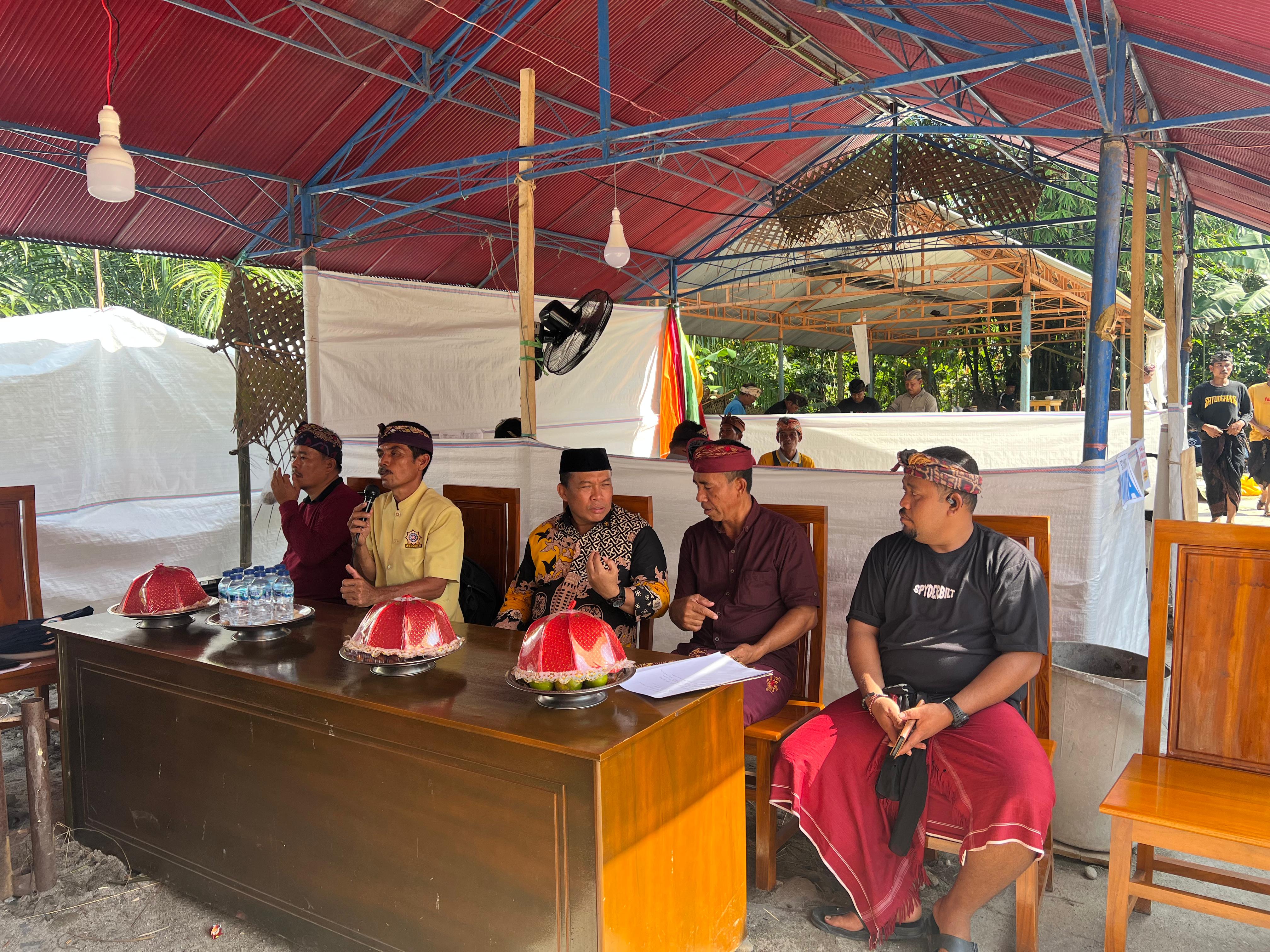 Kemenag Luwu Utara hadiri pengukuhan RKBS dan ikut dalam prosesi Ngaben untuk pertama kalinya bersama umat Hindu.