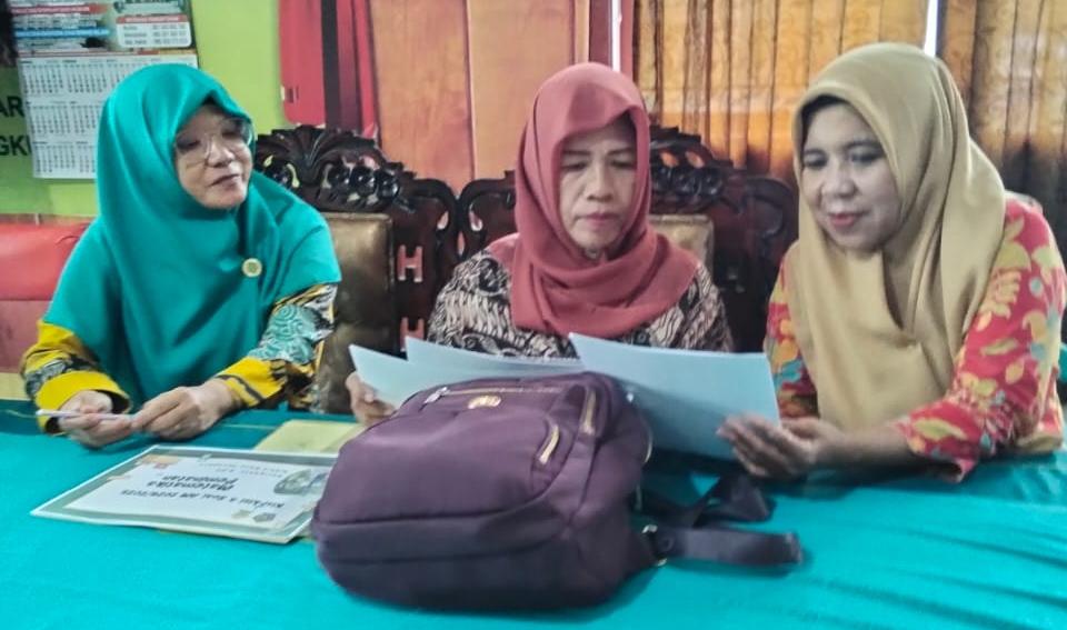 Pendamping Satuan Pendidikan Lakukan Validasi Soal di MAN 1 Kota Parepare