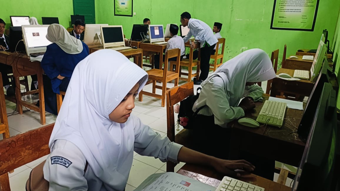 MTsN Bantaeng Sukses Gelar Simulasi OMI Tingkat MTs Kabupaten Bantaeng Tahun 2025 pada Senin, 8 September 2025 (Foto: MTsN Bantaeng)