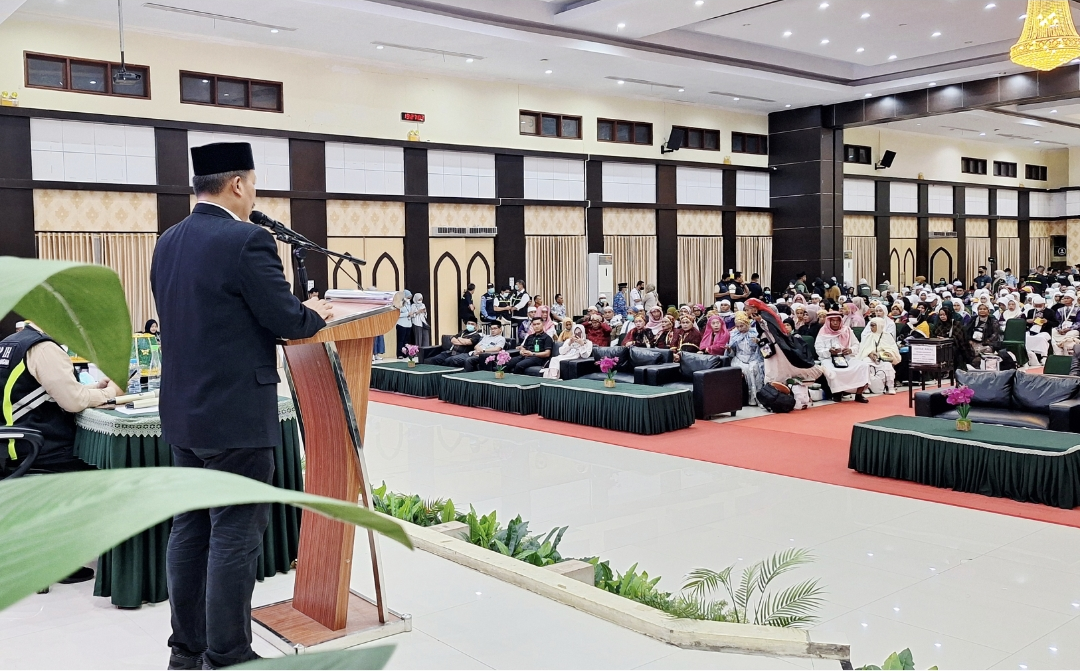 Dua Jemaah Haji Kabupaten Bone Tidak Menyertai Rombongan Kloter 9 UPG, Ali Yafid Bacakan Al Fatihah