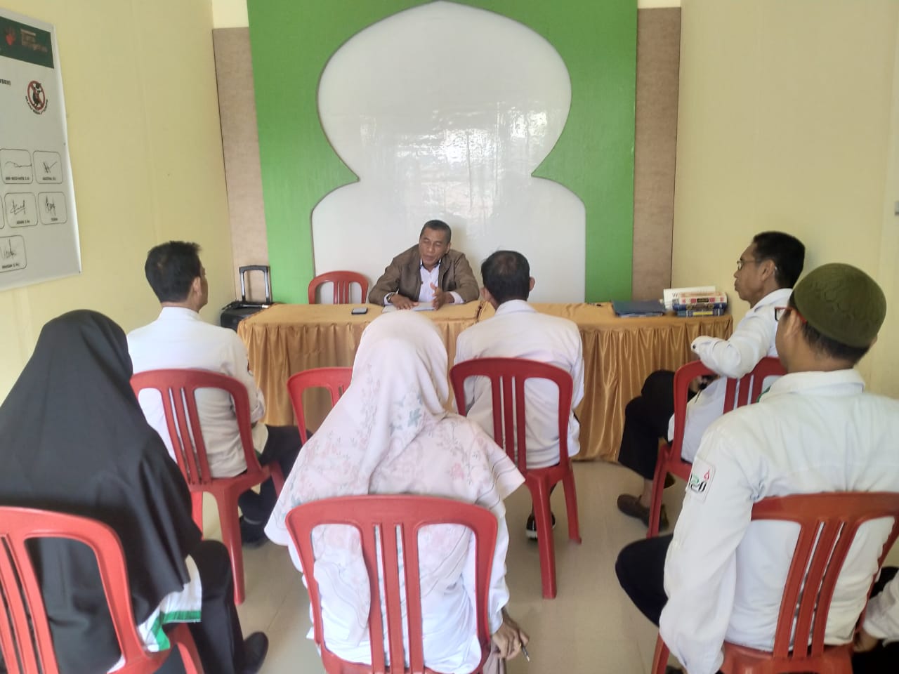 KUA Sinjai Utara Bahas Perjanjian Kinerja Penyuluh dan Persiapan Lomba Kelurahan di Kab. Sinjai