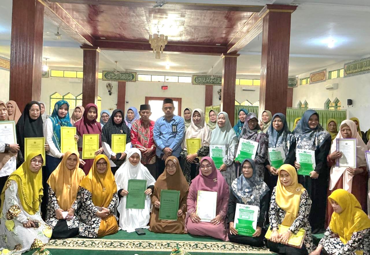 Poto Kasi Bimas Islam Kementerian Agama Kabupaten Takalar H. Misbahuddin bersama MT Sekecamatan Polut