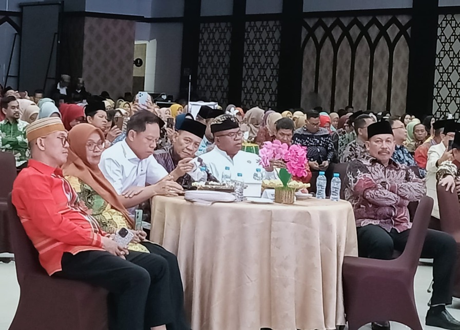 Kakanwil Kemenag Sulsel Dampingi Menag Selama Kunjungan Kerja ke Sulsel