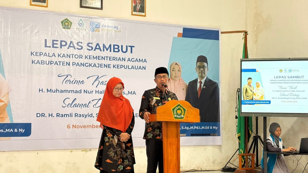 Kakankemenag Maros H. Muhammad Nur Halik saat acara lepas sambut (foto: Vicha)