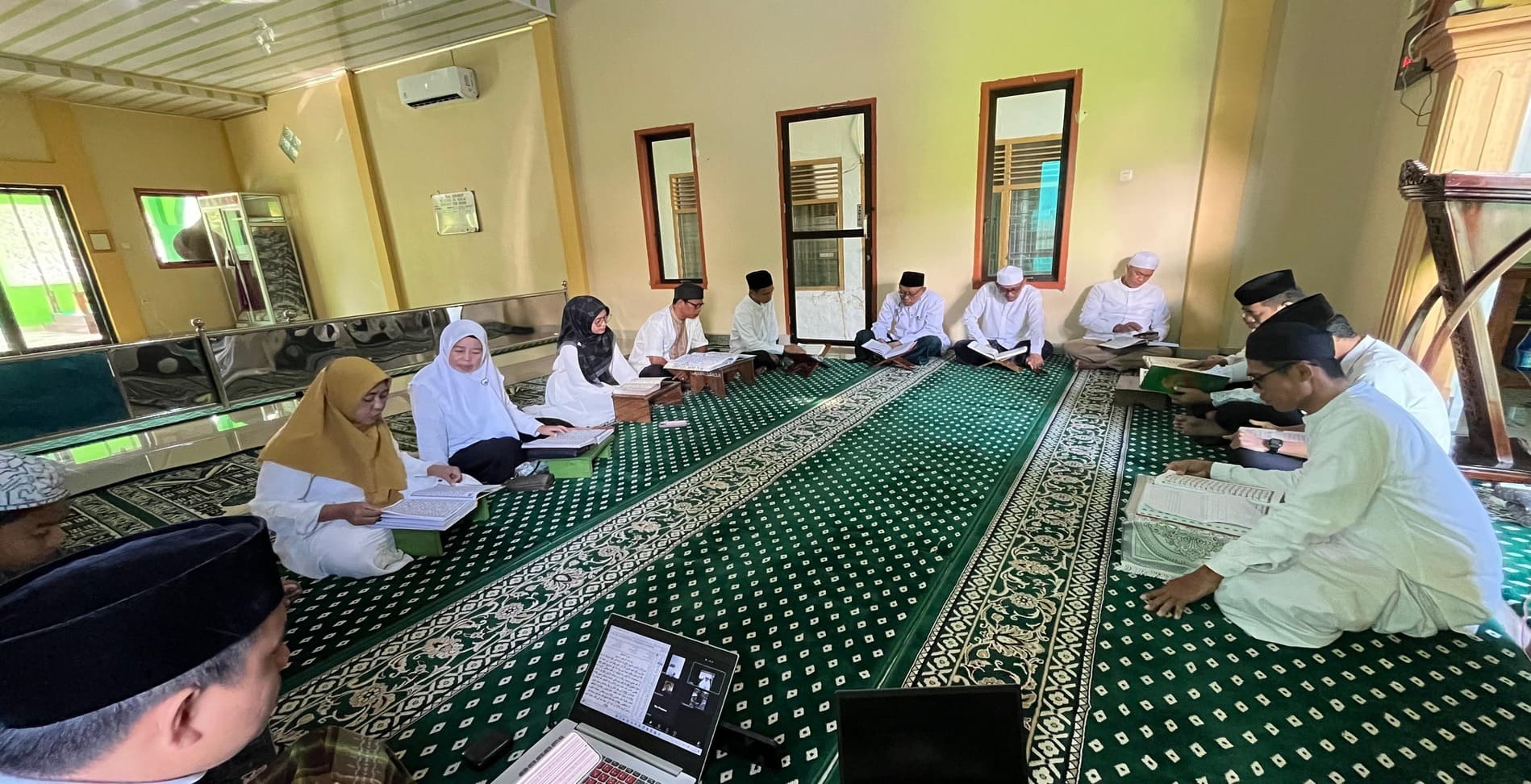 Program Indonesia Khataman Al-Qur’an yang menargetkan 350.000 kali khataman