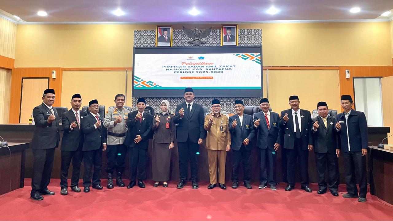 Pelantikan Pimpinan Baznas Bantaeng 2025-2030 pada Senin, 3 November 2025 di Ruang Pola Kantor Bupati (Foto: Humas Kemenag Bantaeng)