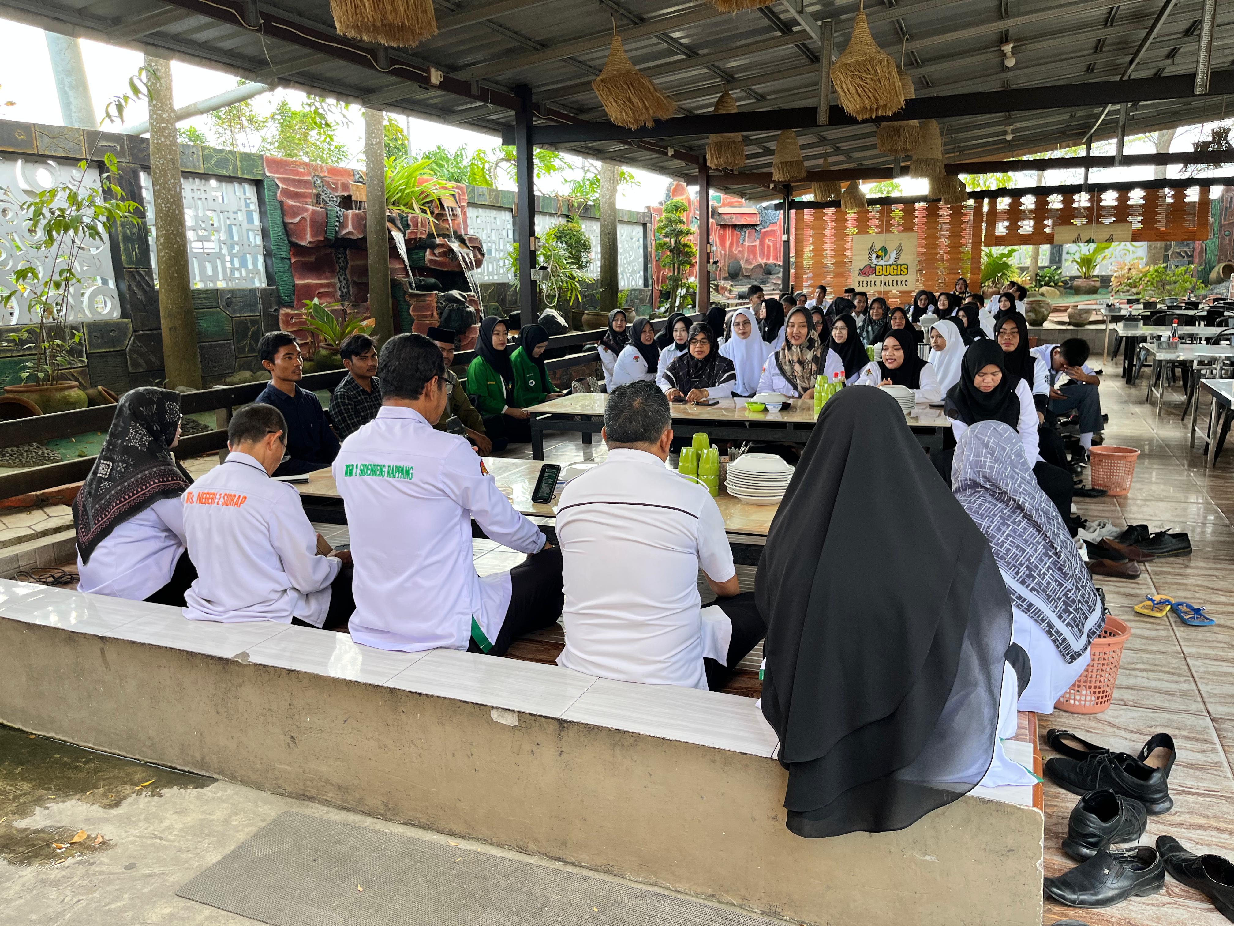 Mantapkan Visi dan Misi, Guru dan Staf MTsN 2 Sidrap Laksanakan Rapat Koordinasi.