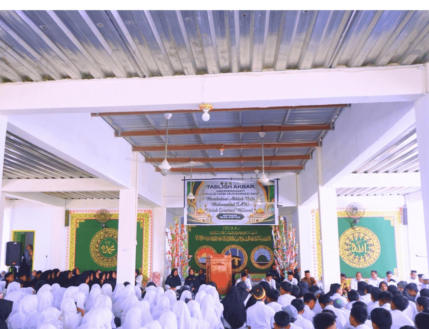 MAN Pangkep Gelar Tabligh Akbar Peringatan Maulid Nabi Muhammad SAW: Teladani Akhlak Rasul untuk Generasi Unggul