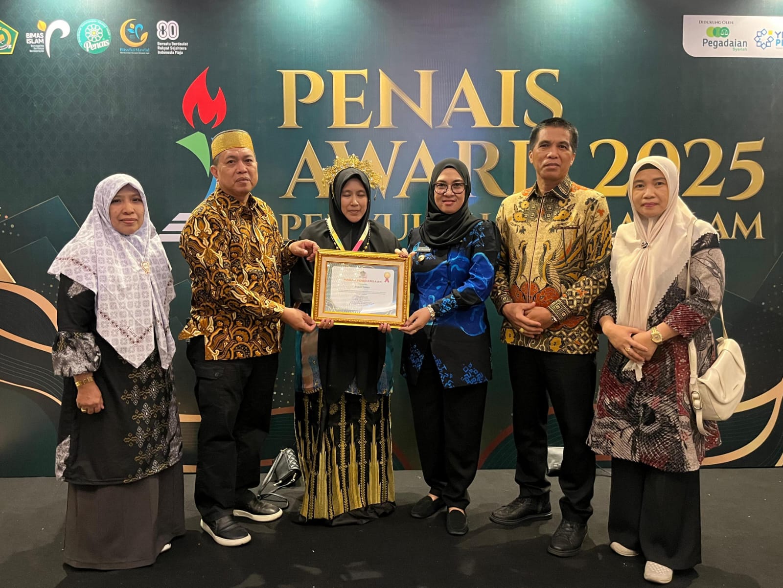 Bupati bersama nominator PAI Award
