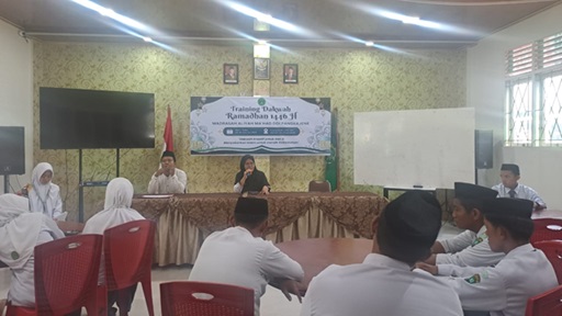 MA Mahad DDI Sidrap Lahirkan Dai Muda Kreatif Lewat Pelatihan Dakwah Ramadhan