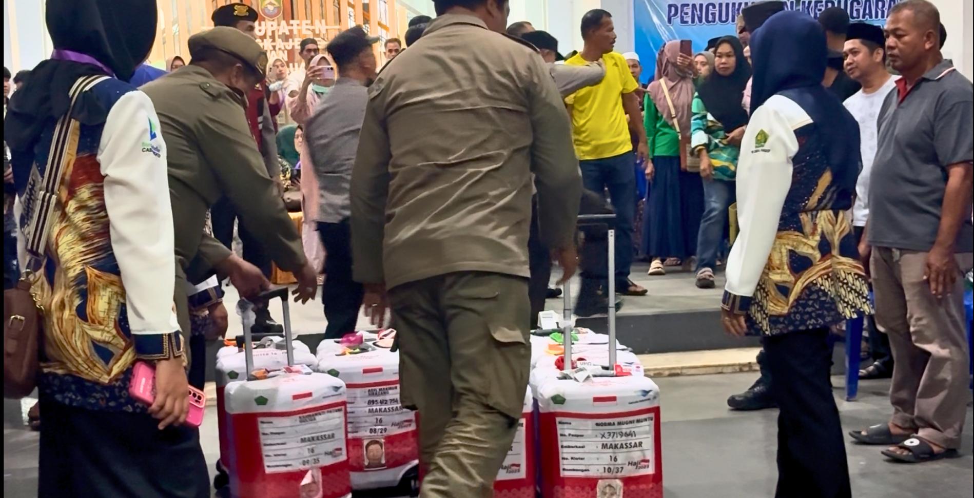 proses kepulangan jamaah haji Kloter 16 Pangkep
