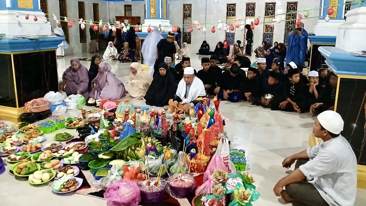 Pengurus Masjid Al Mansur Bantaeng Gelar Peringatan Maulid Nabi Muhammad SAW pada 4 September 2025 (Foto: Al Mansur Biangloe)