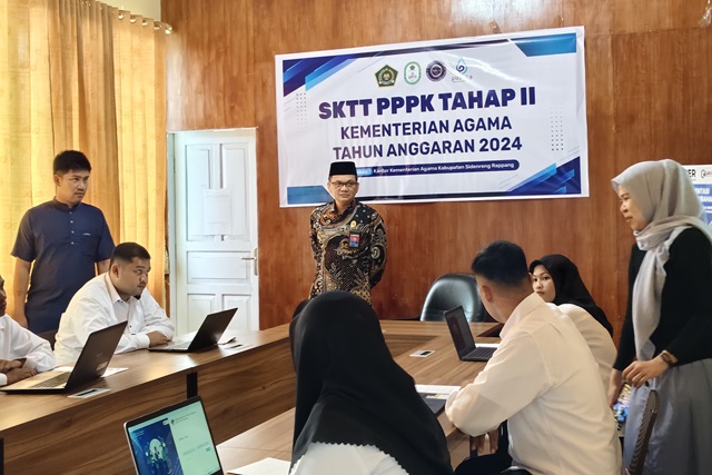 Kakan Kemenag Sidrap Pastikan SKTT CPPPK Tahap II Berlangsung Aman dan Lancar