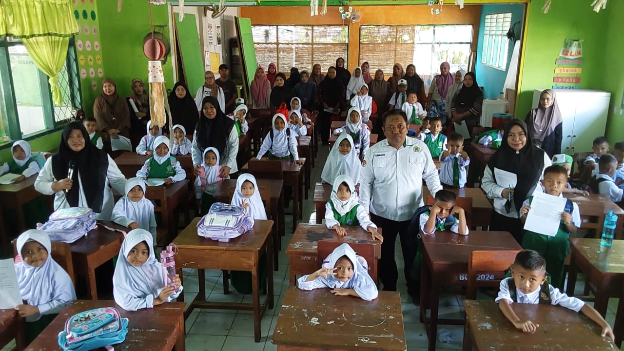 Foto bersama pascapembukaan