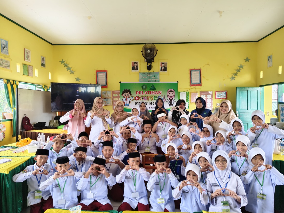 Foto bersama Narasumber dan para Dokcil MIN 7 Bone