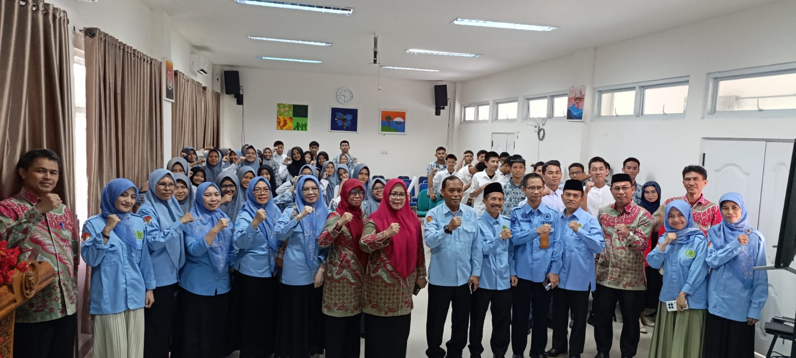 KaKankemenag Kota Makassar Resmi Buka Kegiatan BRUS Pertama di MAN 1 Kota Makassar