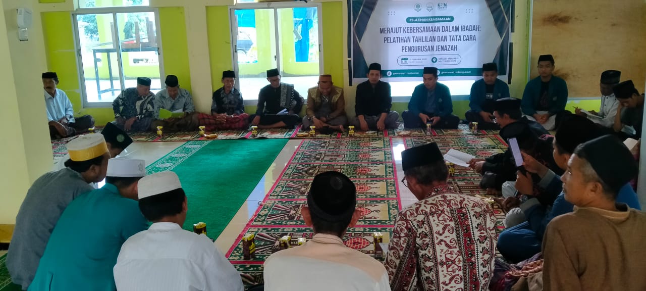 foto pelaksanaan Pelatihan Tahlilan dan Penyelenggaraan Jenazah di Desa Uloe