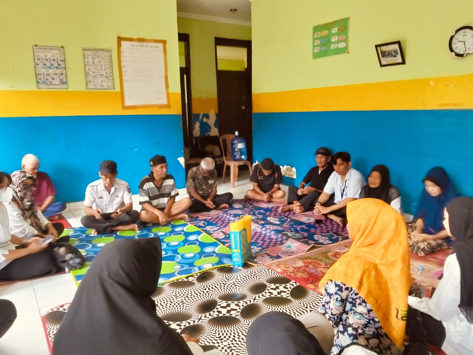 Arni Majid lakukan pembinaan kepada para lansia di UPT PPSLU Mappakasunggu