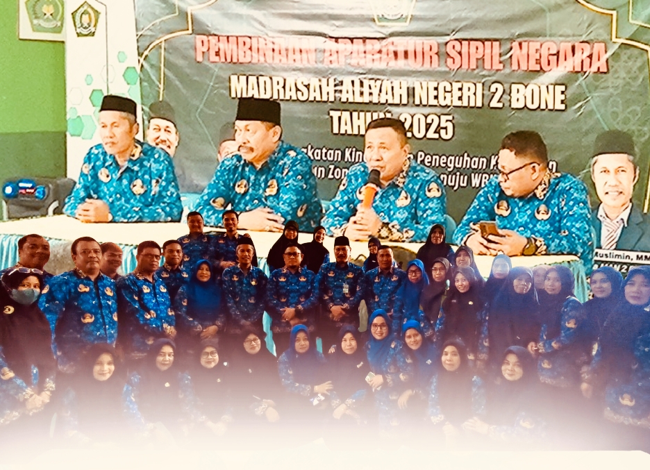 Kepala Kantor Wilayah Kementerian Agama Provinsi Sulawesi Selatan, Dr. H. Ali Yafid, lakukan kunjungan kerja di MAN 2 Bone, Kamis, 17 Juli 2025.