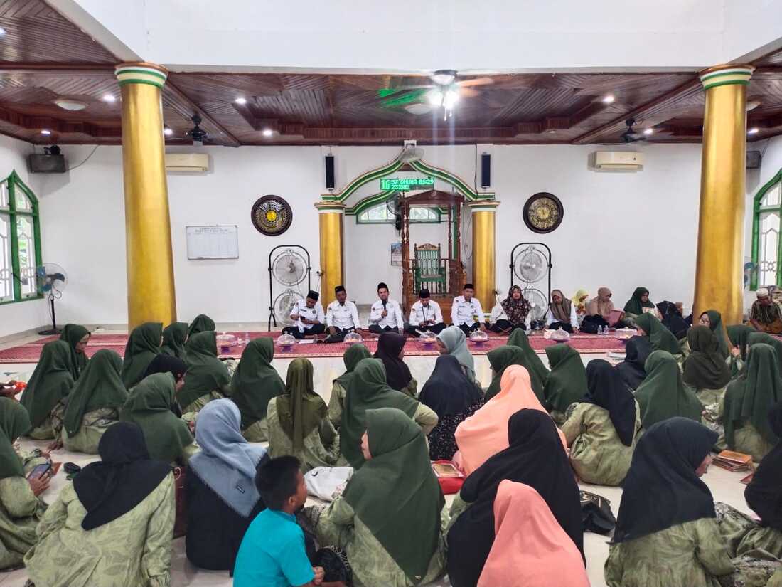 pengajian majlis taklim di masjid nur Zahwa desa Watang Padacenga