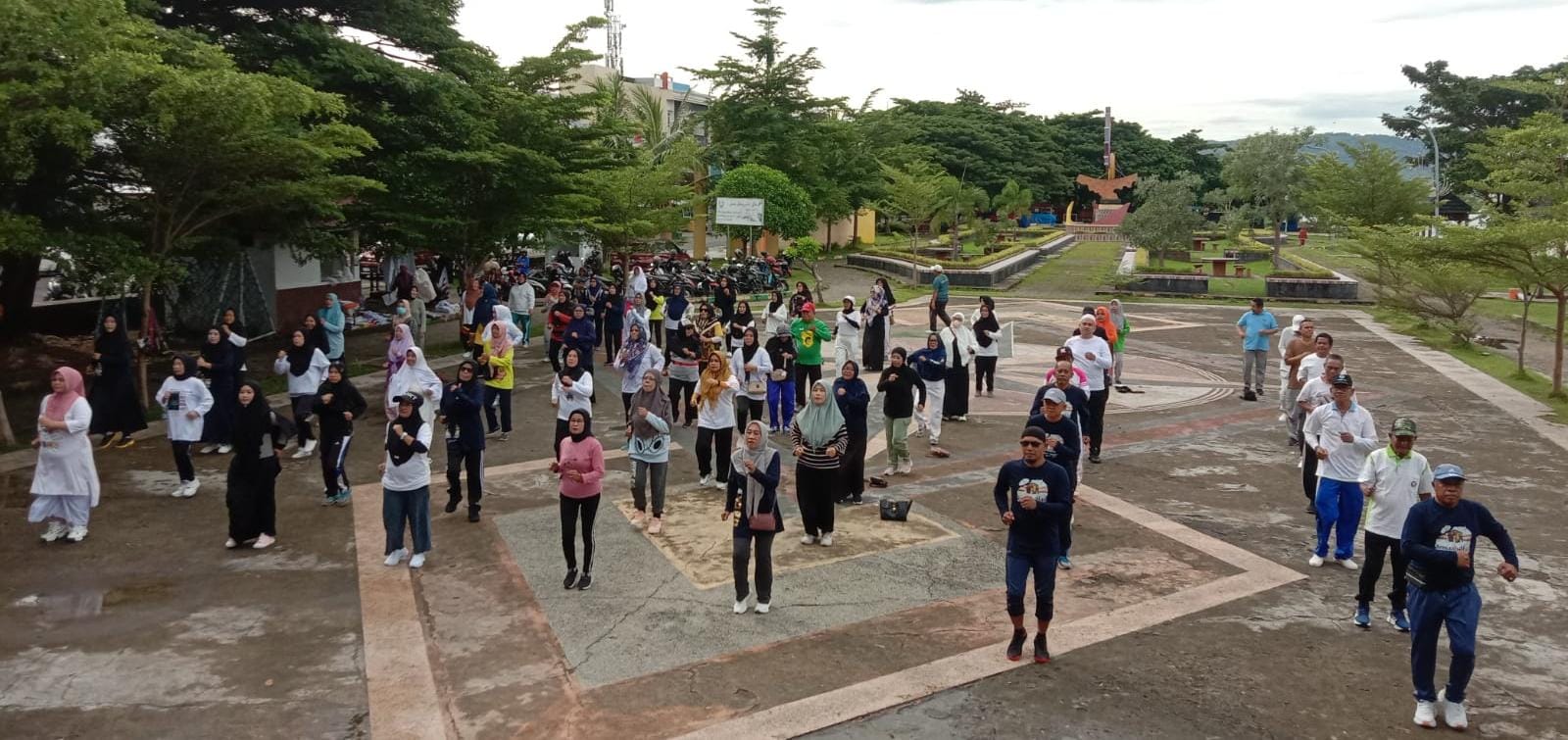 Jemaah Haji Kota Parepare Ikuti Pembinaan Kebugaran