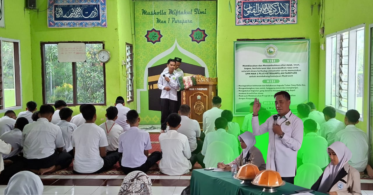 Siswa baru MAN 1 Parepare lakukan salat duha di musala