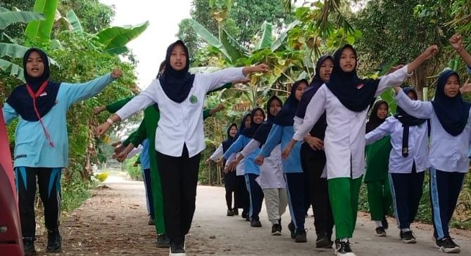 Latihan Intensif Pasukan Gerak Jalan MTsN 1 Sidrap.