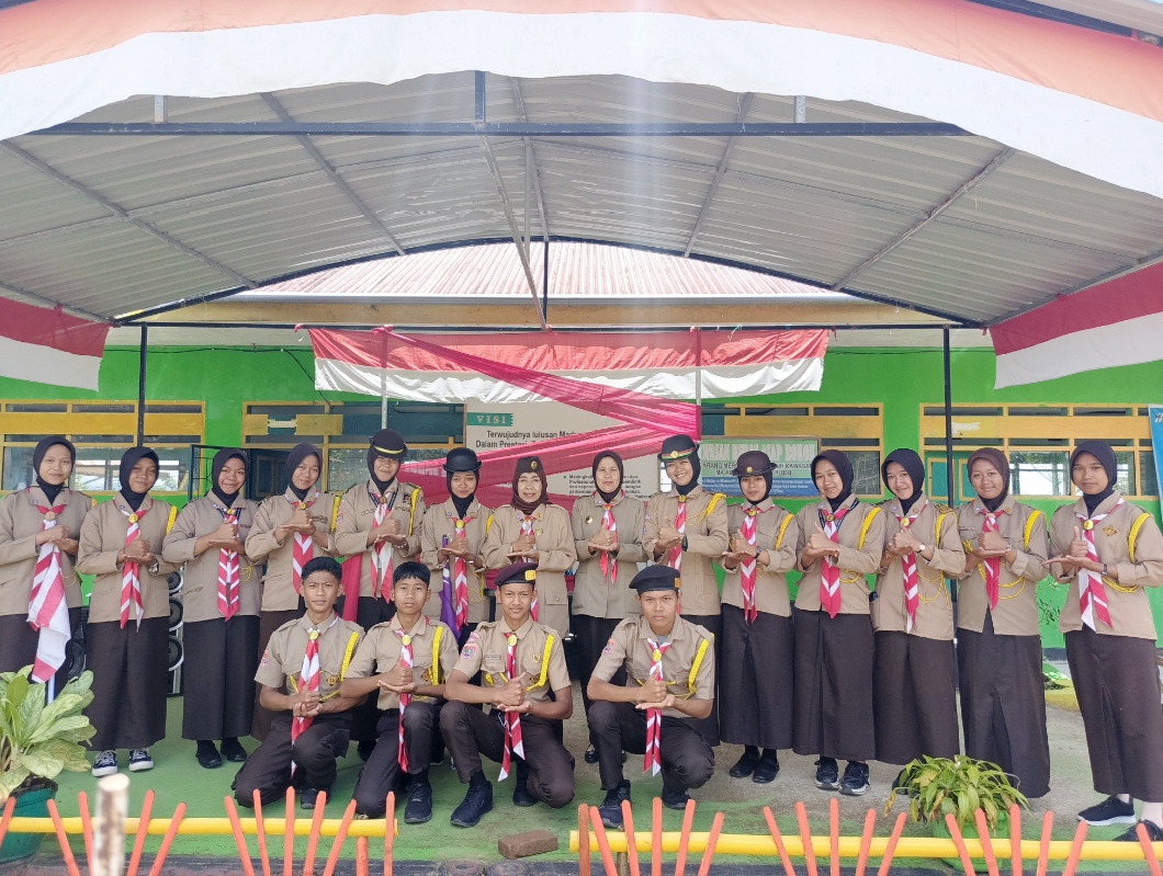 Regenerasi Kepemimpinan, MA Al Ikhwan Kukuhkan Pengurus Pramuka Baru