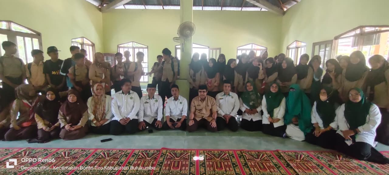 Suasana pelaksanaan Program BRUS KUA Bontotiro di MTsN 4 Bulukumba
