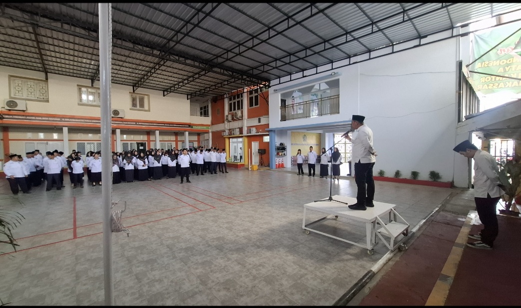 Saat pelaksanaan apel di kemenag kota makassar