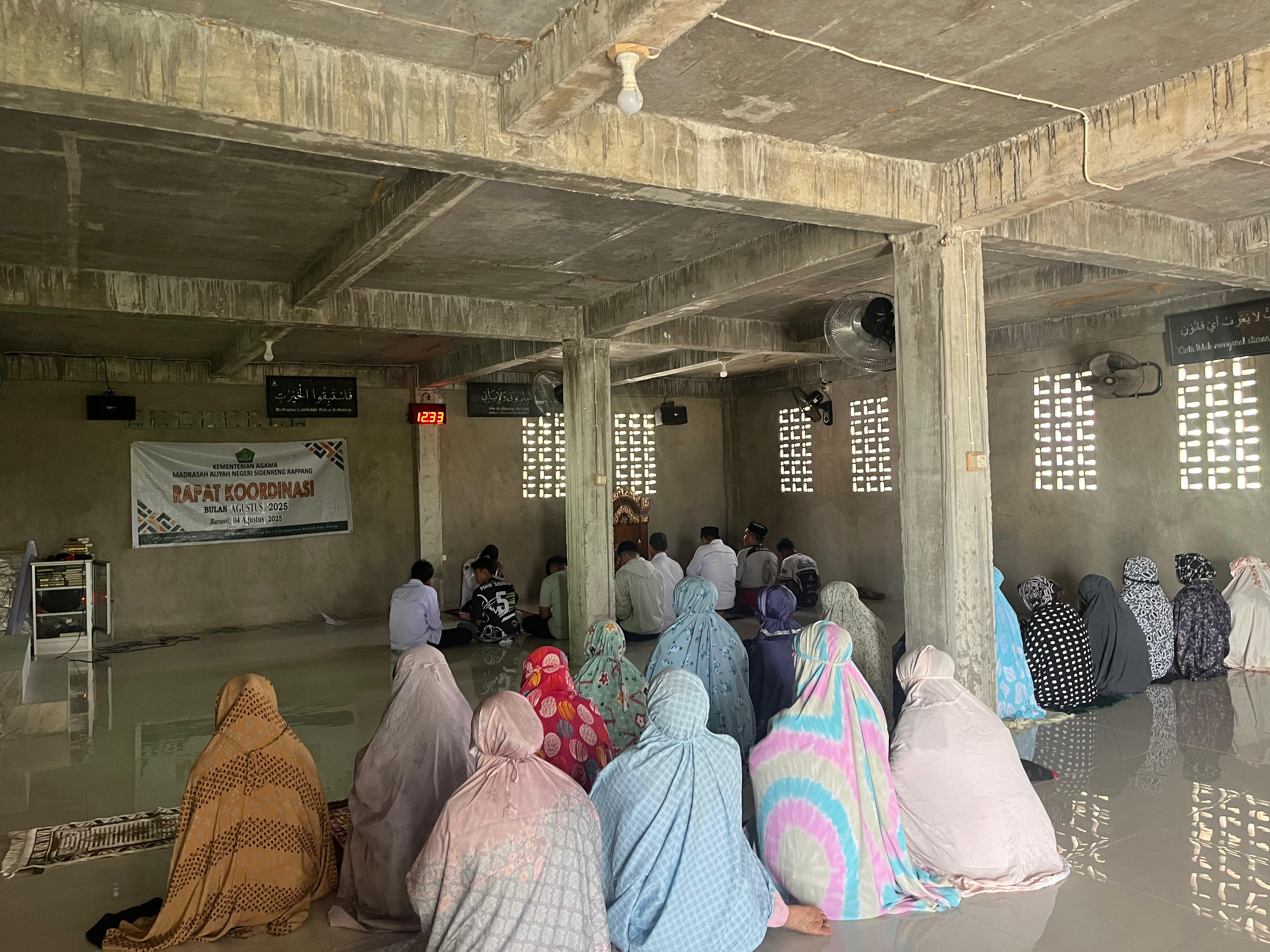MAN Sidenreng Rappang Gelar Istighatsah di Masjid Bahrul Ulum
