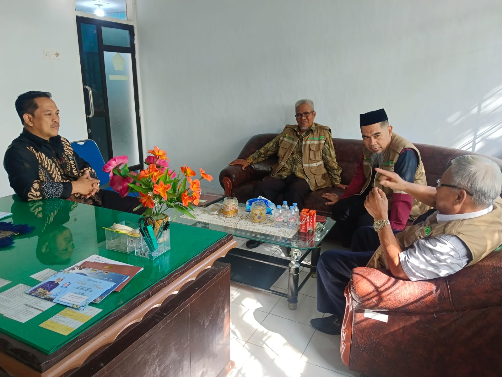 Kepala KUA Mattiro Buu Terima Kunjungan Satgas Kopdes/Kel dan DEKOPINDA Pinrang
