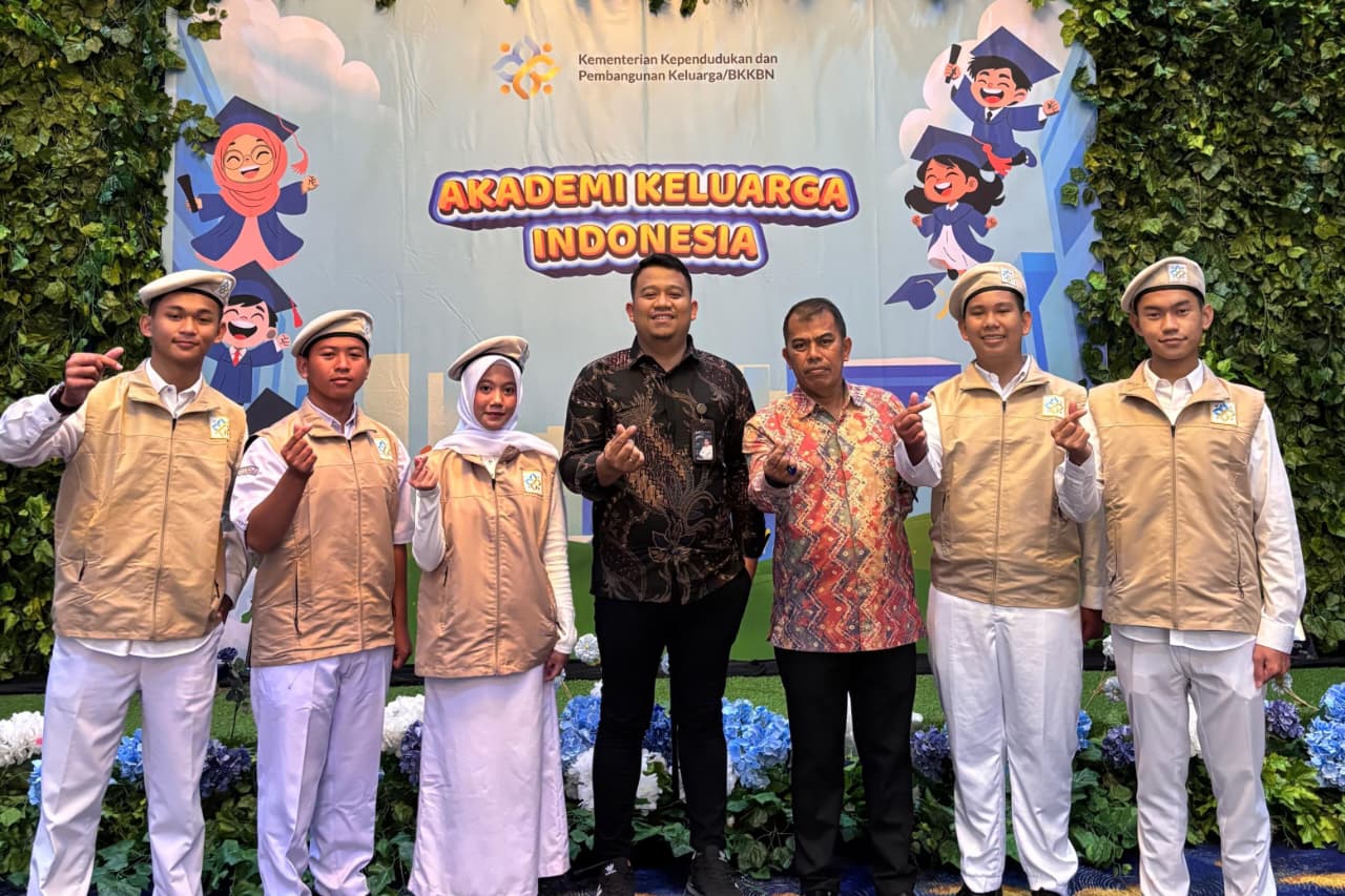 Dua Siswa MAN 2 Parepare Ikuti Peluncuran Akademi Keluarga Indonesia Tahun 2025
