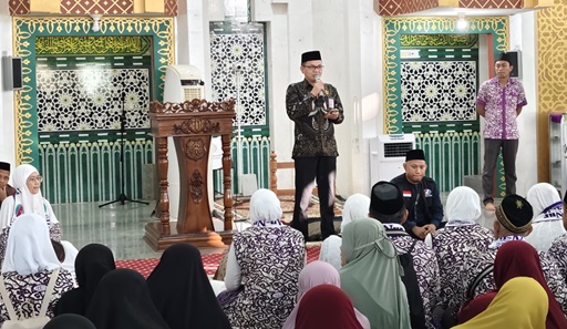 Kakan Kemenag Sidrap Lepas 71 Jemaah Calon Haji Khusus