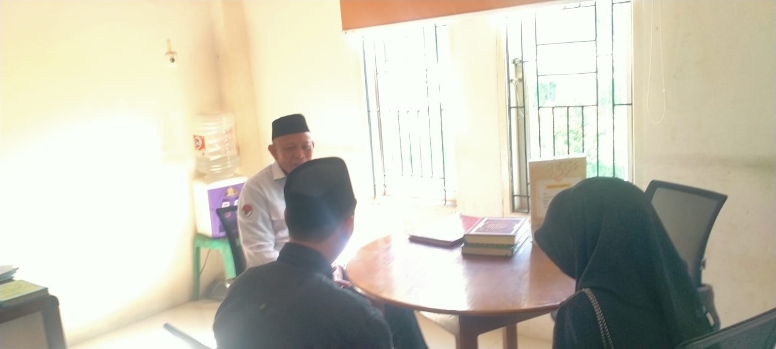 Konsultasi pasangan di bawah umur di KUA Bantimurung (foto: ist)