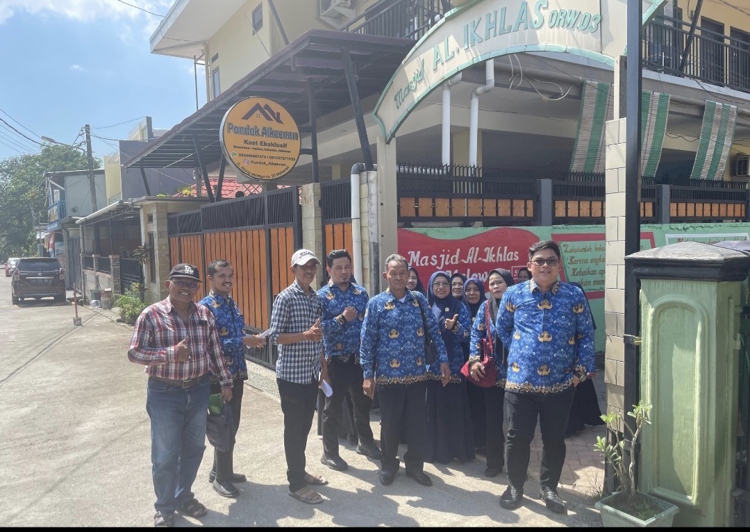 Tim Survey dari Kantor Kementerian Agama Kota Makassar bersama perwakilan dari Baznas Kota Makassar