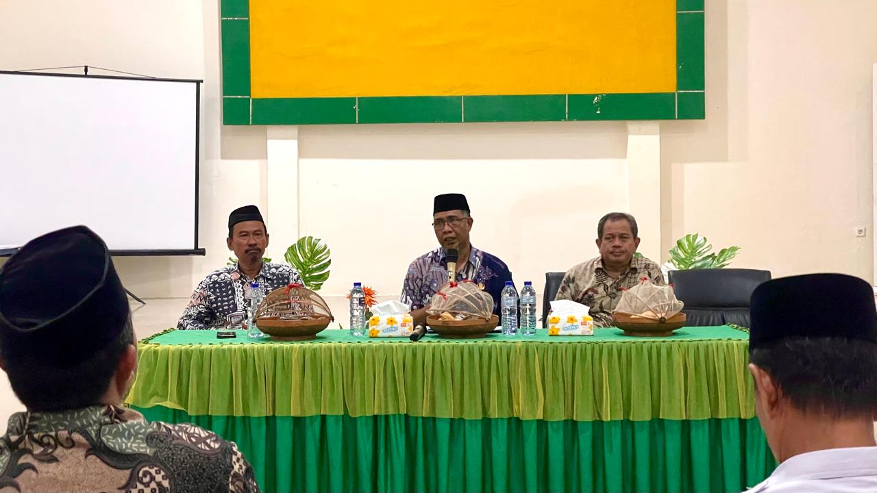 Rapat Persiapan Hari Santri 2025 Tingkat Kemenag Bantaeng pada Rabu, 15 Oktober 2025 (Foto: Humas Kemenag Bantaeng)