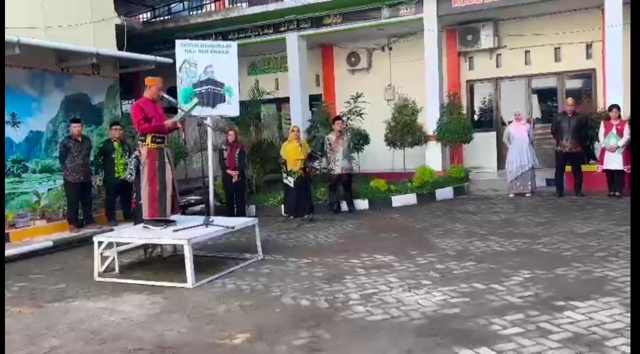 Saat upacara HARDIKNAS