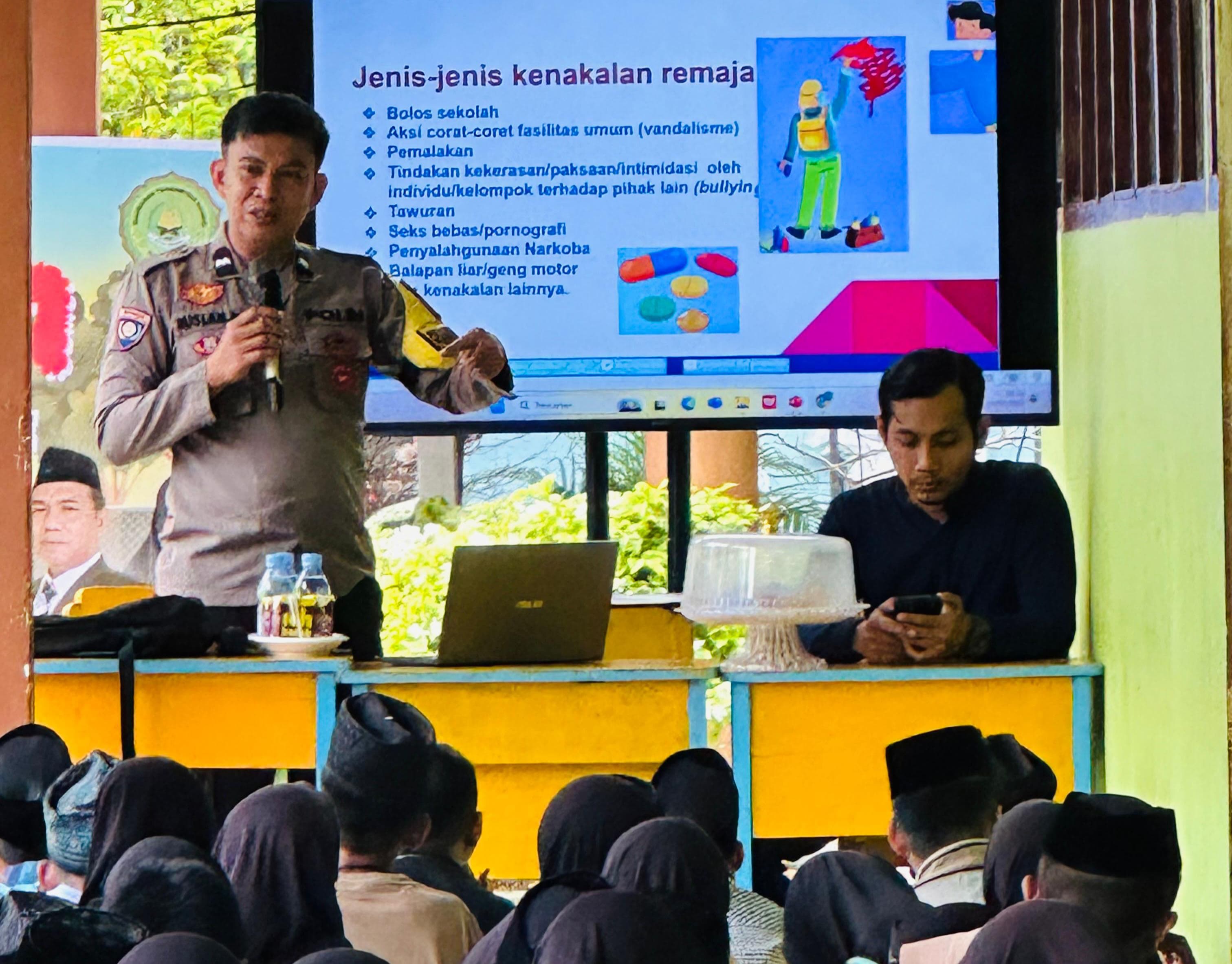 Matsama MTsN Pinrang Hadirkan Bhabinkamtibmas Kec. Paleteang