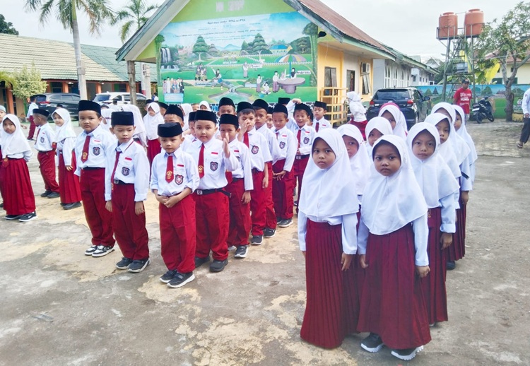 MIN Sidenreng Rappang Gelar Matsama 2025-2026, Sambut 33 Siswa Baru