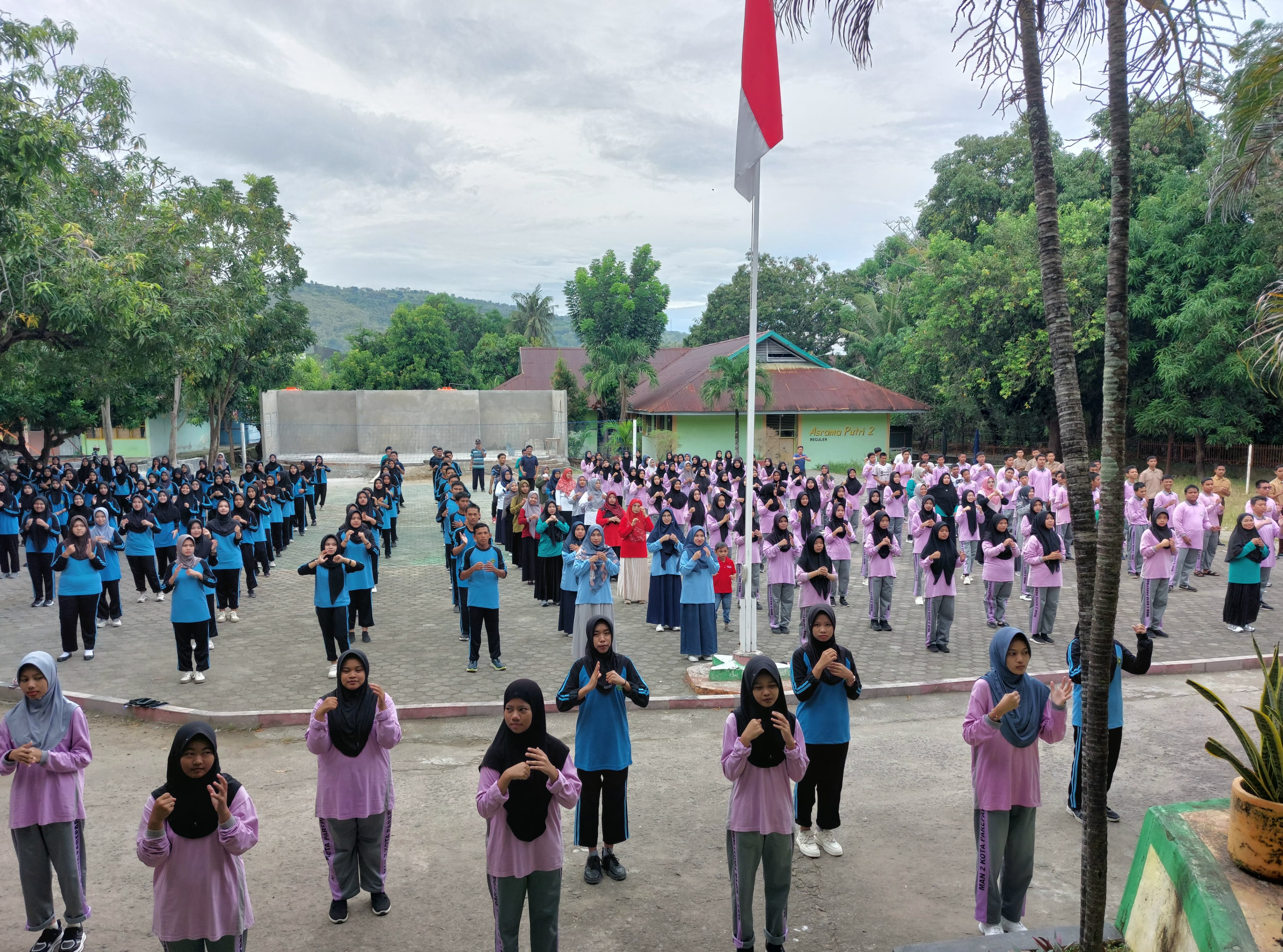 Senam Pagi Akhir Tahun Pelajaran di MAN 2 Kota Parepare