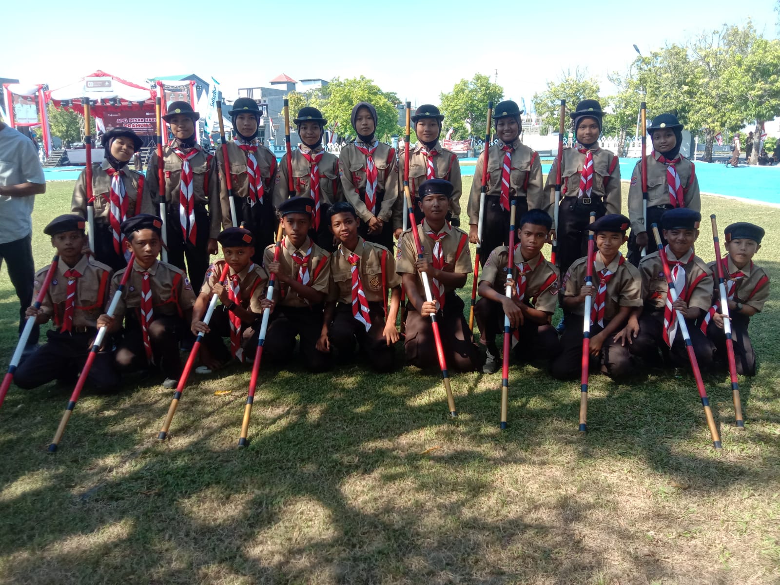 Pramuka MTs Ma’Arif Pinrang Semarakkan Upacara Hari Pramuka Ke-64