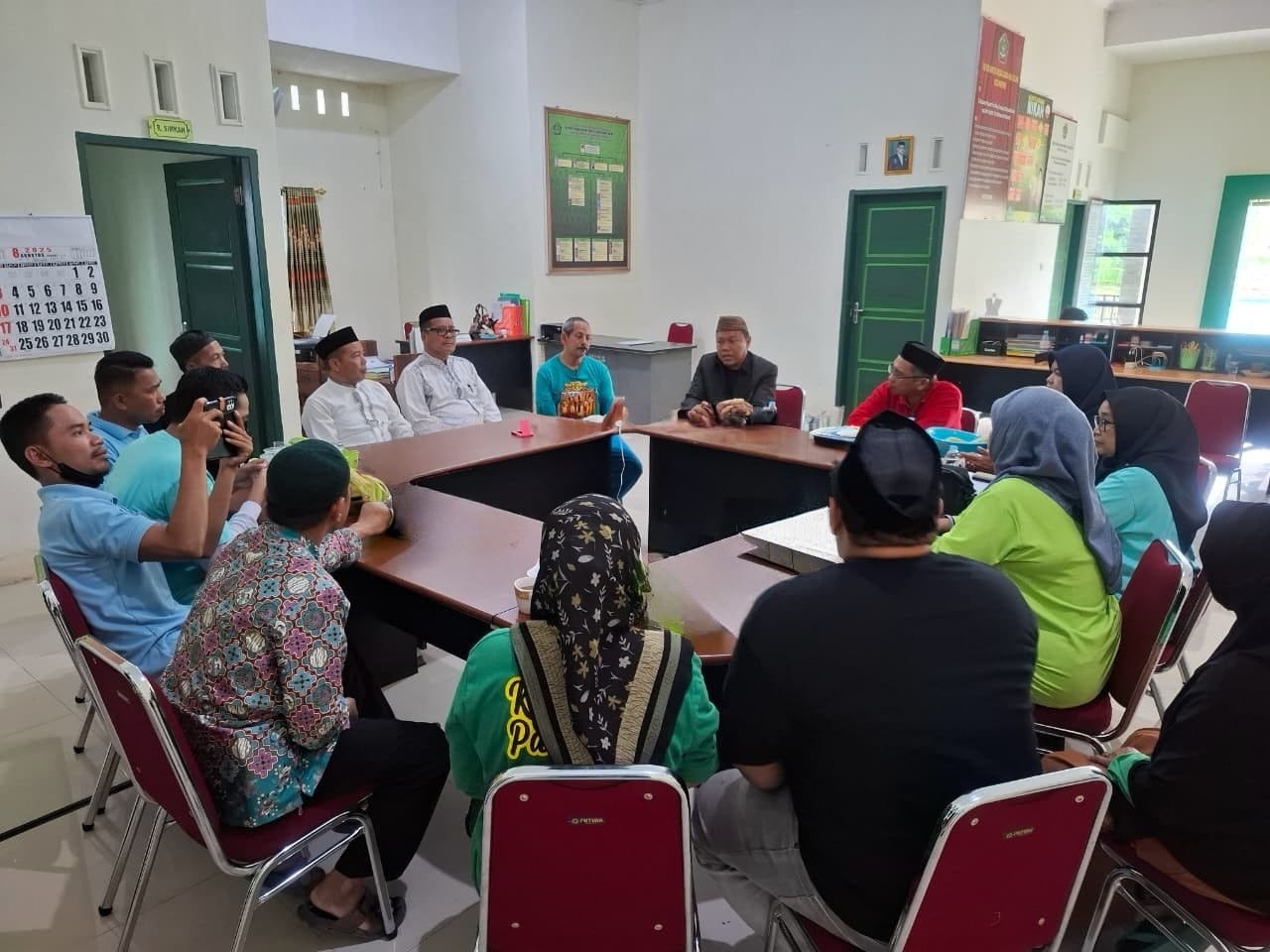 Kakan Kemenag Parepare Lakukan Pembinaan di KUA Bacukiki Barat