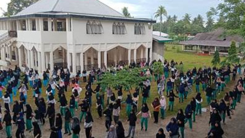 Sehat Ala Santriwati Di Pondok Pesantren Al Urwatul Wutsqaa Benteng