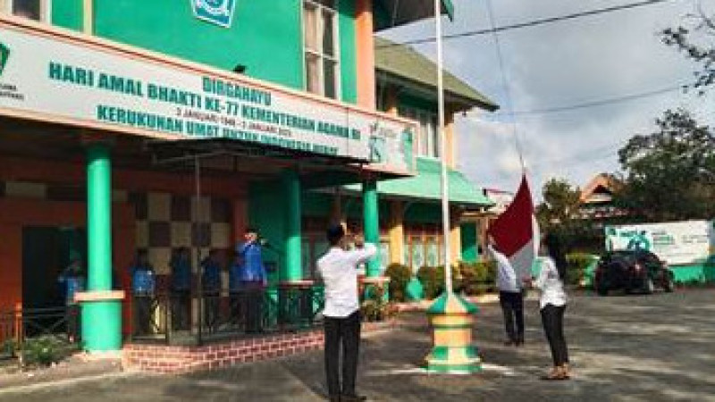 5 Budaya Kerja Menjadi Awal Sambutan Pembina Upacara Pengibaran Bendera ...